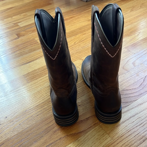 Ariat boots, brown with pink detailing. NWOB. - Picture 5 of 5